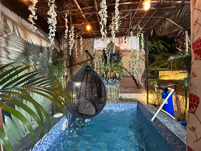 Sport & Beauty 5, URBAN HOMESTAY, Sahibzada Ajit Singh Nagar