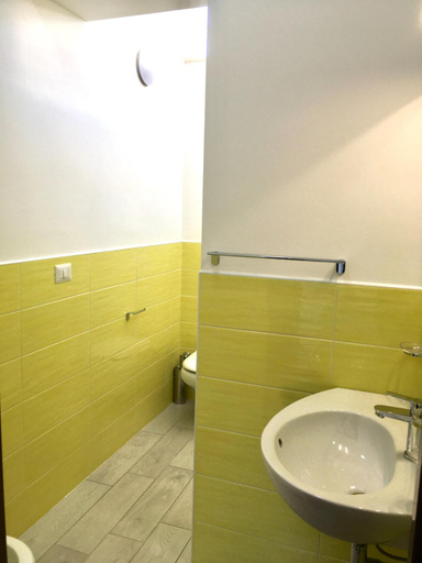 Bathroom 3, Puntamare, Foggia
