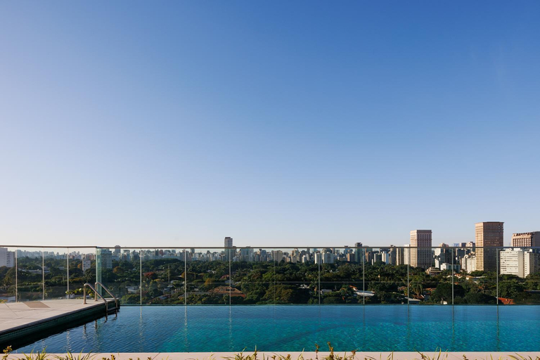 Sport & Beauty, White 2880 - Pinheiros, São Paulo