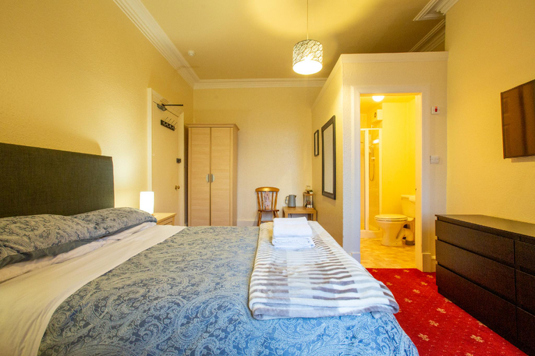 Bedroom 3, Sailte House, Edinburgh