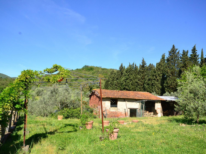 Others 4, Scenic Apartment with Pool, Florence