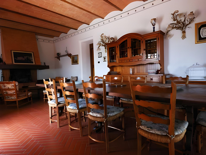 Food & Drinks 3, Forno Apartment, Florence