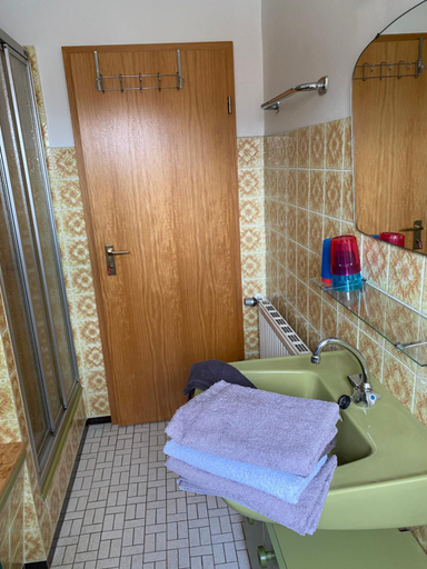 Bathroom, Sabine’s Gastehaus, Eifelkreis Bitburg-Prüm