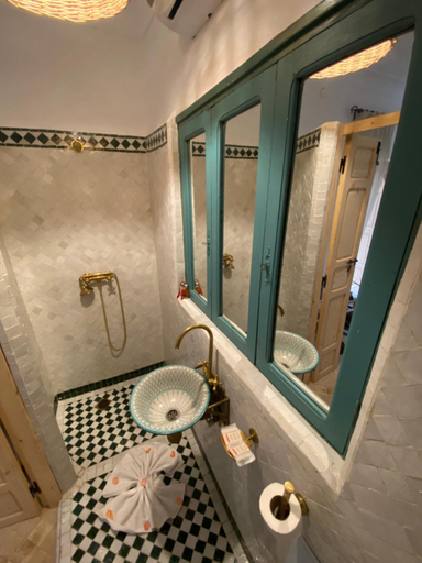 Bathroom 4, Riad 7 Saints, Marrakech