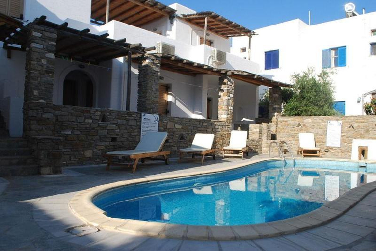 Sport & Beauty 5, Siroco's Rooms And Studios, South Aegean