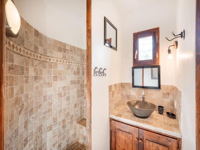 Bathroom 3, Hidden Retreat in Chassiers, Ardèche