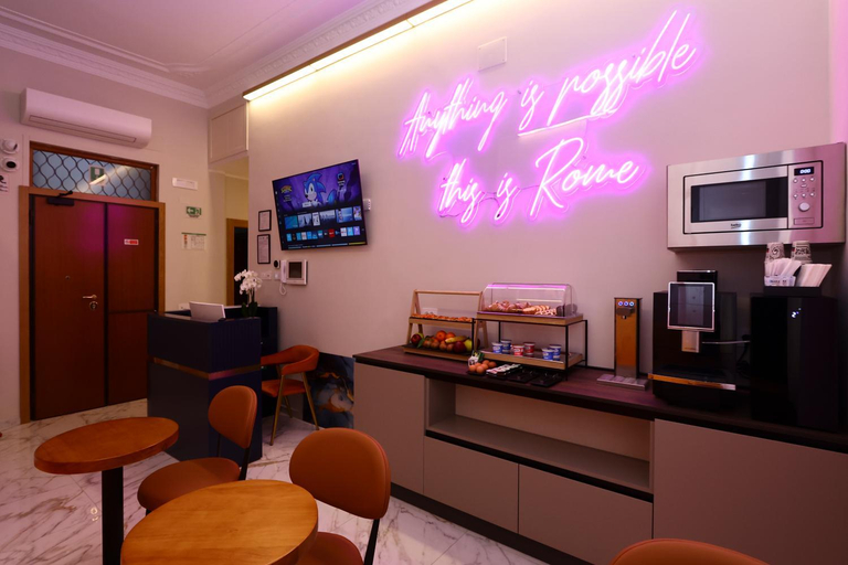 Food & Drinks 5, Vespucci Palace Roma, Rome
