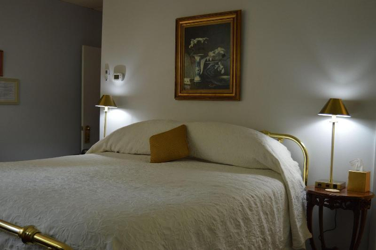 Bedroom 2, Inn the Woods Bed and Breakfast, Dutchess