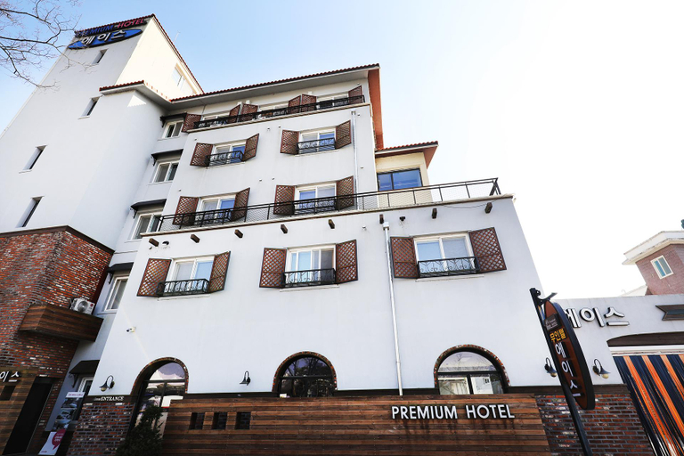 Exterior & Views 1, Yeoju Ace Hotel, Yeoju