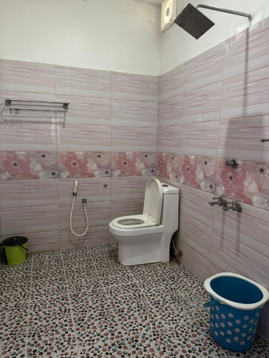 Bathroom, CHILANKA LAKE VIEW RESORT, Alappuzha