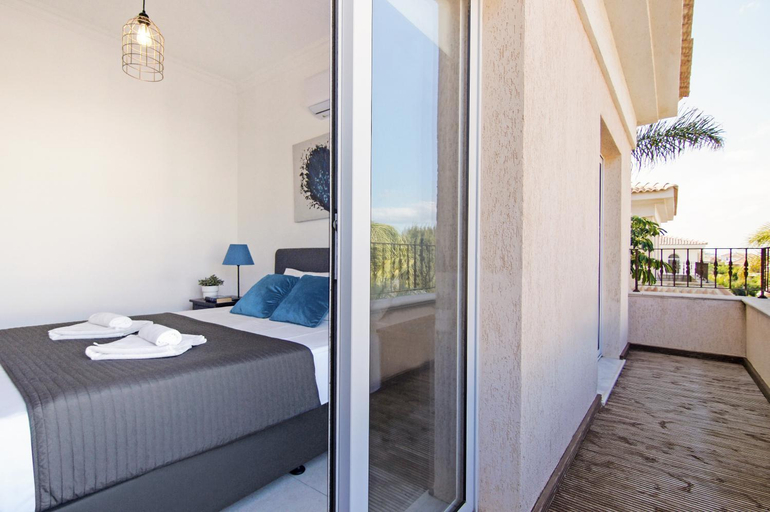 Bedroom, Villa Alyson