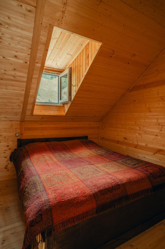 Bedroom 2, Vichnashi, Mestia