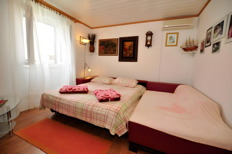 Bedroom, Apartments Etica, Postira