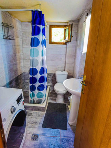 Shower, Villa Etheras - Nested between Nature by Amazing View - 5 mins from Edessa, Central Macedonia