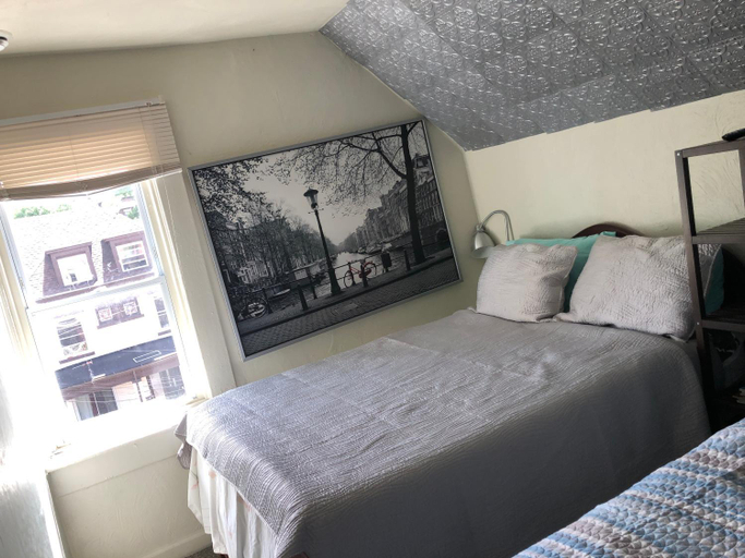 Bedroom 2, Highland Park Pittsburgh, Allegheny