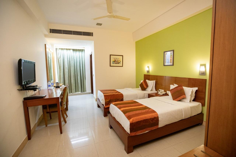 Bedroom 2, Sona South City, Karnal