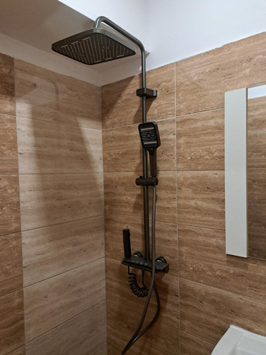 Others 5, Regim Hotelier Pietonala, Oradea