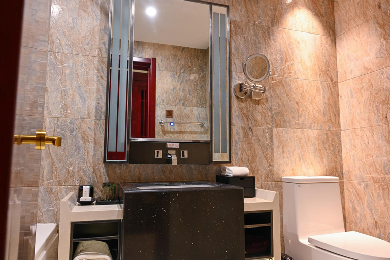 Bathroom, Gansu Dunhuang Hotel, Jiuquan