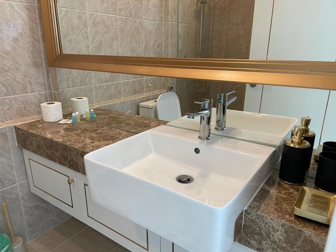 Bathroom 4, The Empire Tower Pattaya, Pattaya