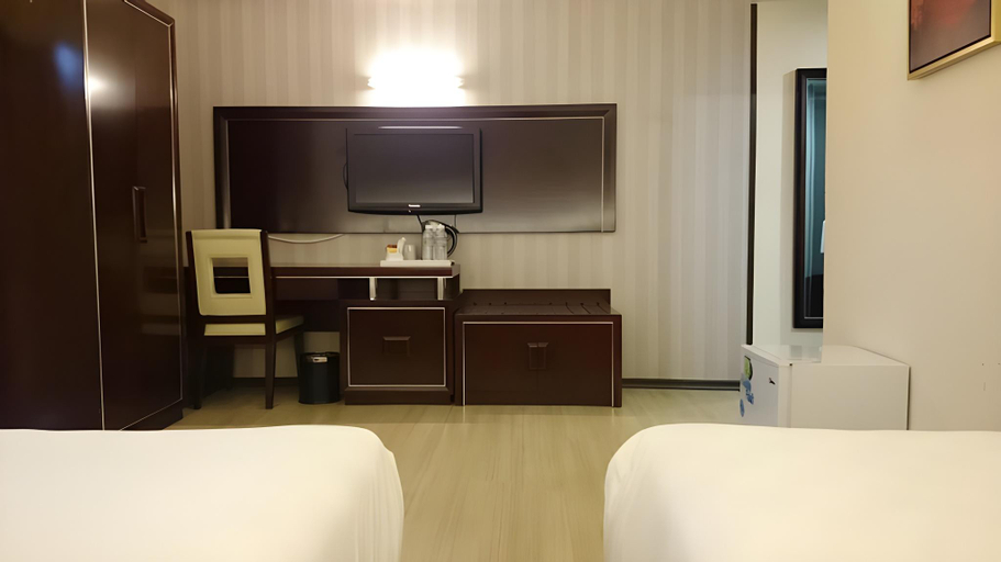 Bedroom 3, Pariss Hotel, Johor Bahru