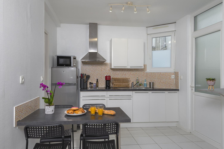 Others 3, Appart calme avec parking proche place Ney, Maine-et-Loire