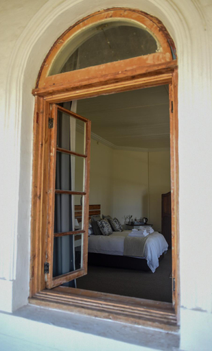 2, Karooroos Guesthouse, Chris Hani