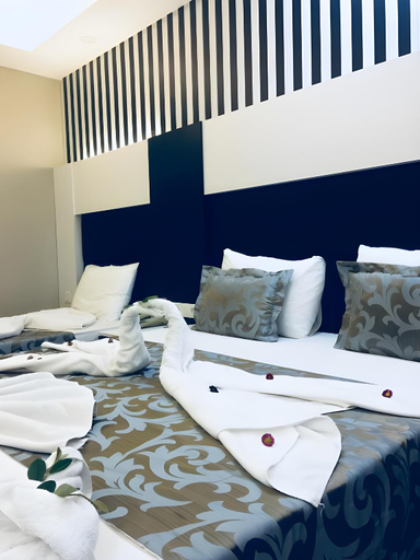 Bedroom 2, hotel grand kayalar, Antalya