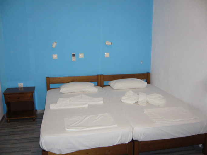 Bedroom 4, Ioanna Rooms, South Aegean