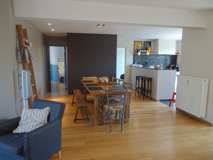 Others 5, Bright Attic with Sea Breeze, West-Vlaanderen