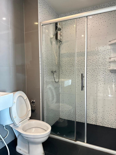Others 4, DB Plus 2, Lat Phrao