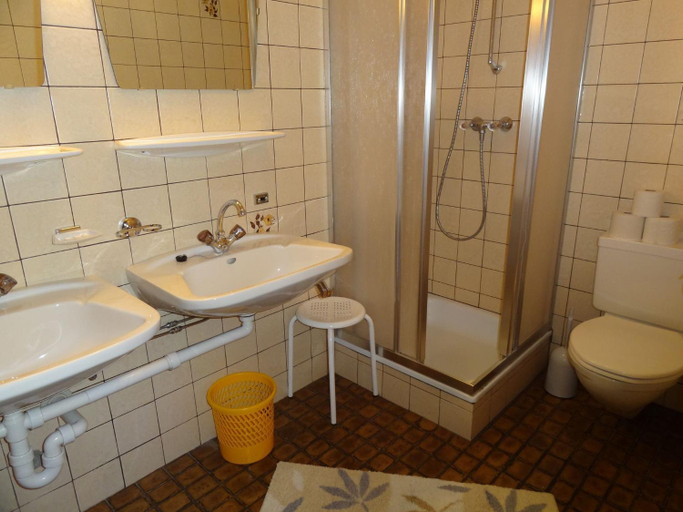 Bathroom 3, Holiday Home in Holzgau near Snowworld Ski Area, Reutte