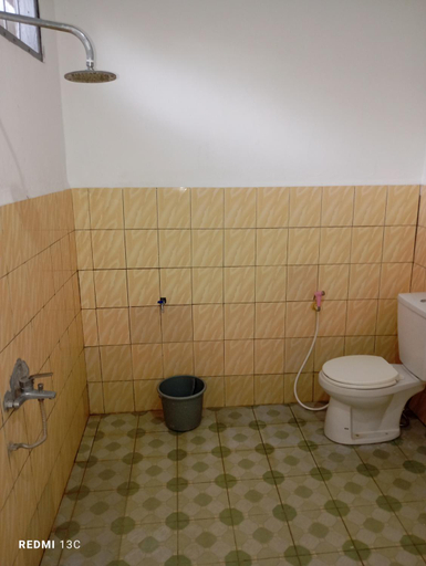 Bathroom 2, Hidayah homestay, Ende