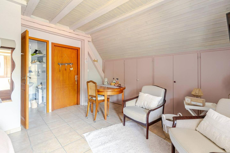 Others 3, Chambre du Vigneron - Domaine Leon BLEESZ, Bas-Rhin