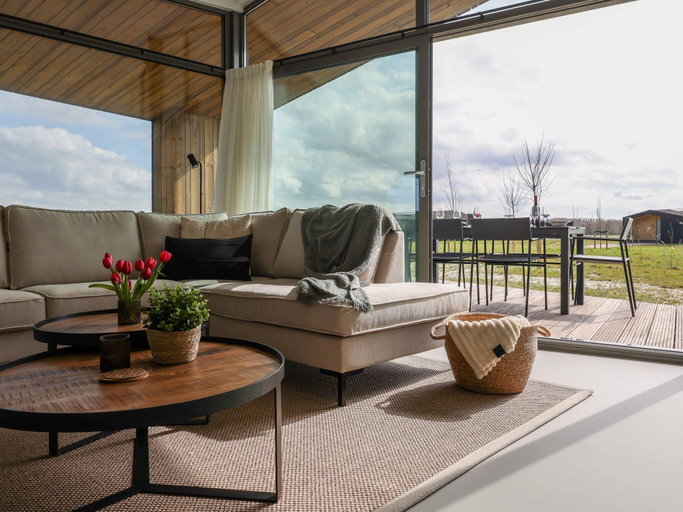 Others 5, Cottage in Wissenkerke near Banjaard Beach, Noord-Beveland