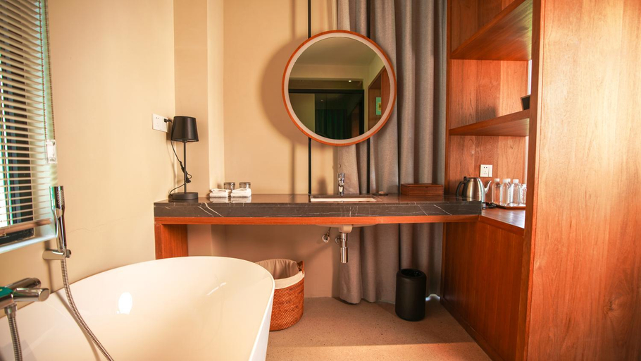 Bathroom 3, Nomadland hotel, Huangshan