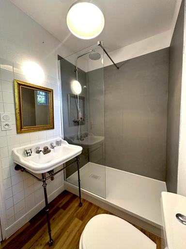 Bathroom, Chambre d'hotes de charme Partager Enregistrer, Manche