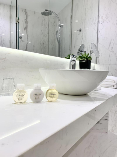 Bathroom 4, MONDRIAN Luxury Suites & Apartments Market Square I, Warsaw