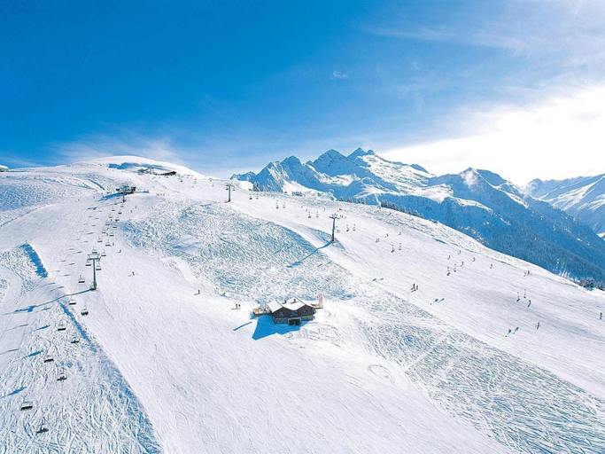Others 4, Chalet in Zillertal near Ski Slopes, Zell am See