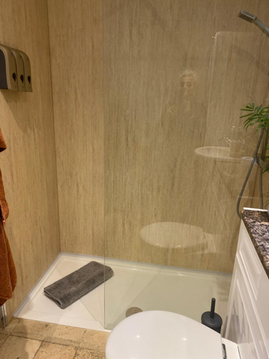 Bathroom 3, Palm View, Nottinghamshire
