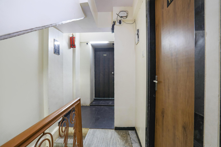 Public Area 3, FabHotel Aksa Inn, Mumbai Suburban