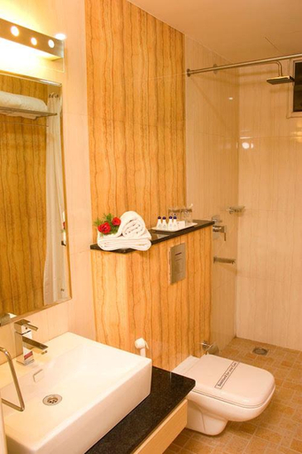 Bathroom 4, Sandesh Kingston, Bangalore