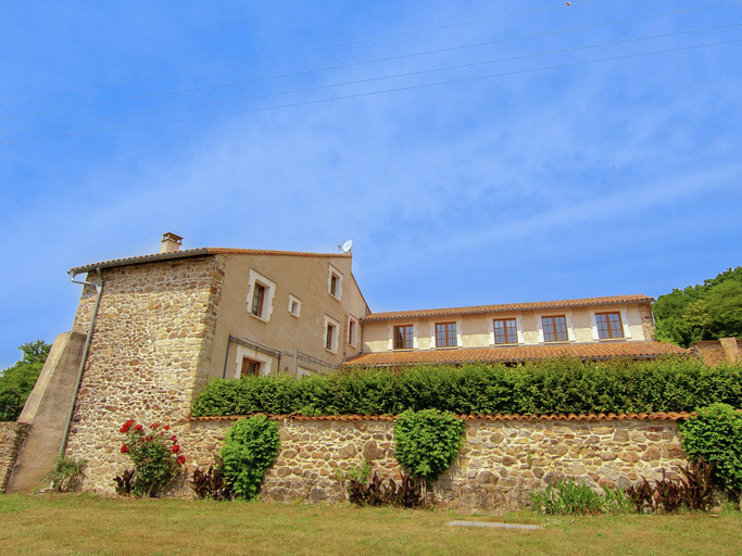 Exterior & Views 1, Cottage in France with Private Terrace, Charente