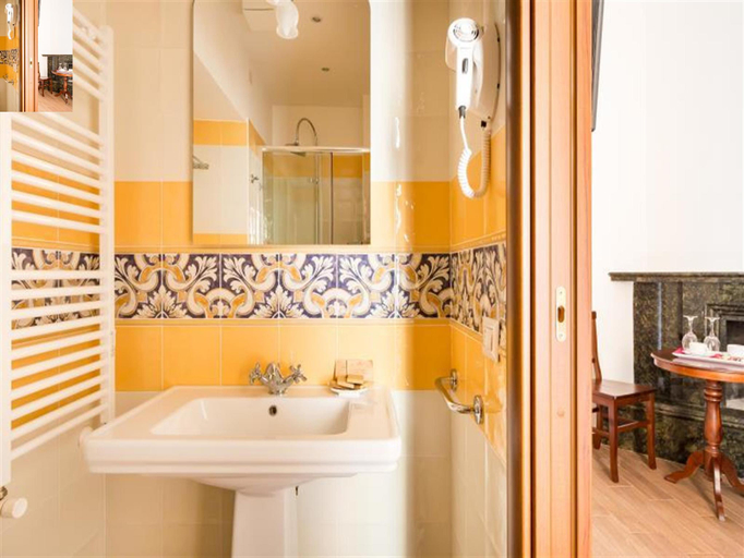 Bathroom 4, Casa in Monti Guest House, Roma