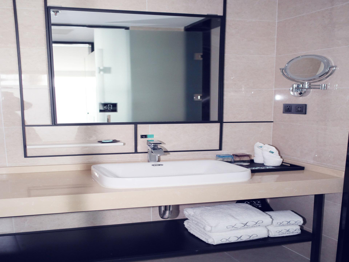 Bathroom 4, Xana Hotelle·Heze Railyway Station, Heze