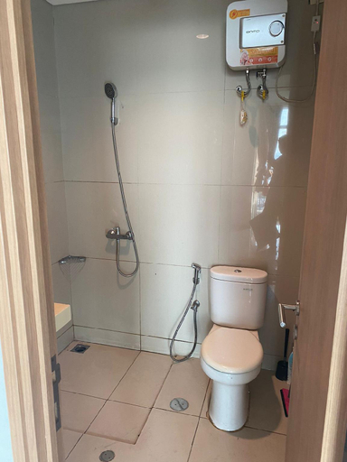 Bathroom 5, Treepark City Soho By G-room , Tangerang
