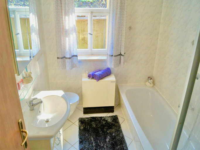 Bathroom, Holiday home with natural garden, Schmalkalden-Meiningen