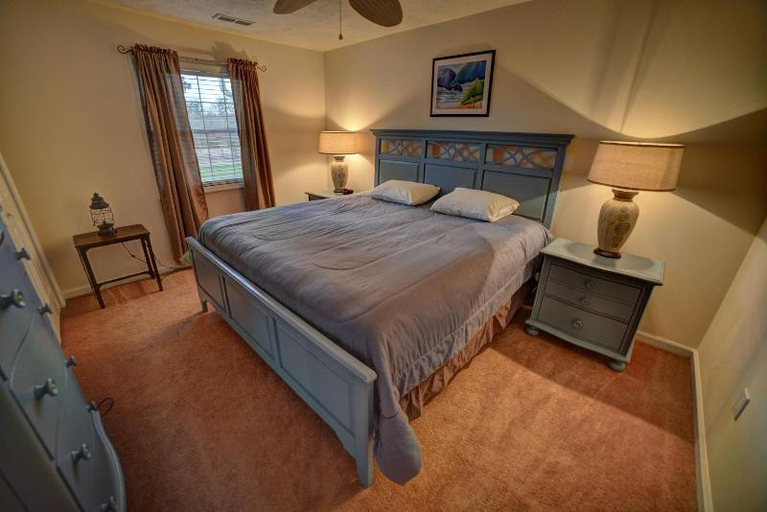 Bedroom, River Oaks Golf Resort, Horry