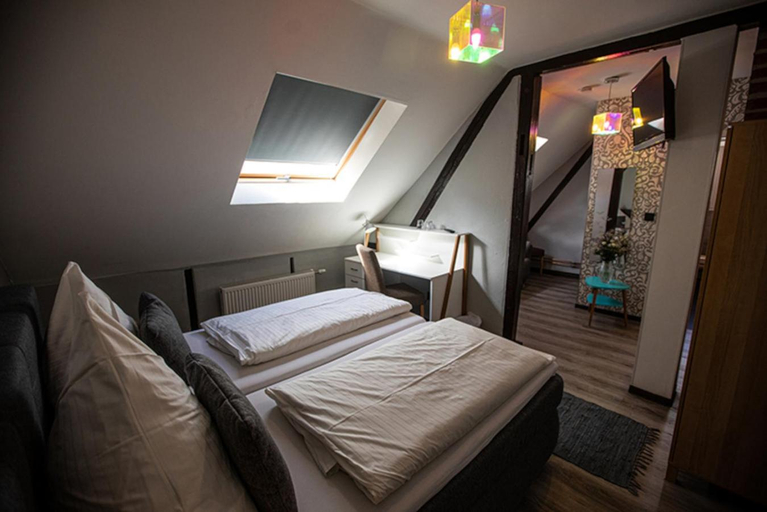 Bedroom 2, Hotel Rosengarten Kehl, Ortenaukreis