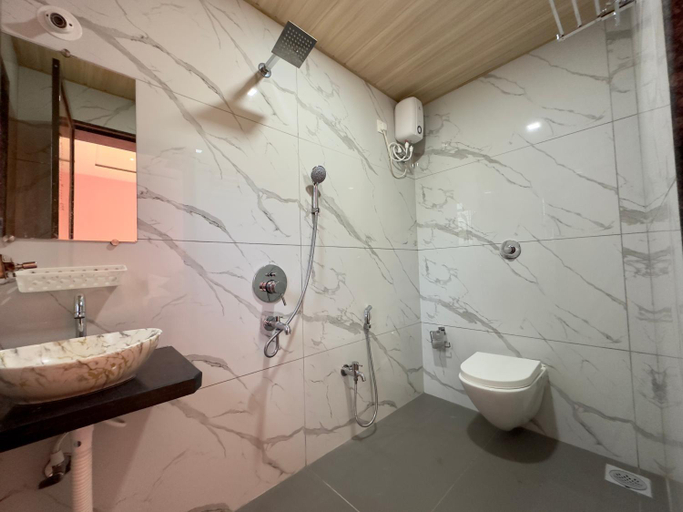 Bathroom 3, Sheetal Villa - Thal Beach Alibaug, Raigarh