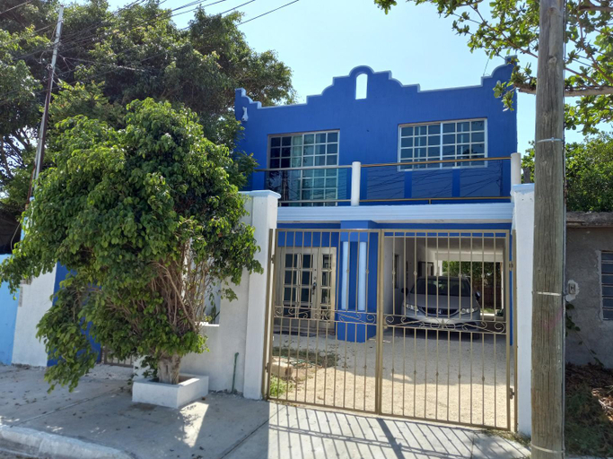 Others 2, Casa Azul, Chicxulub Pueblo